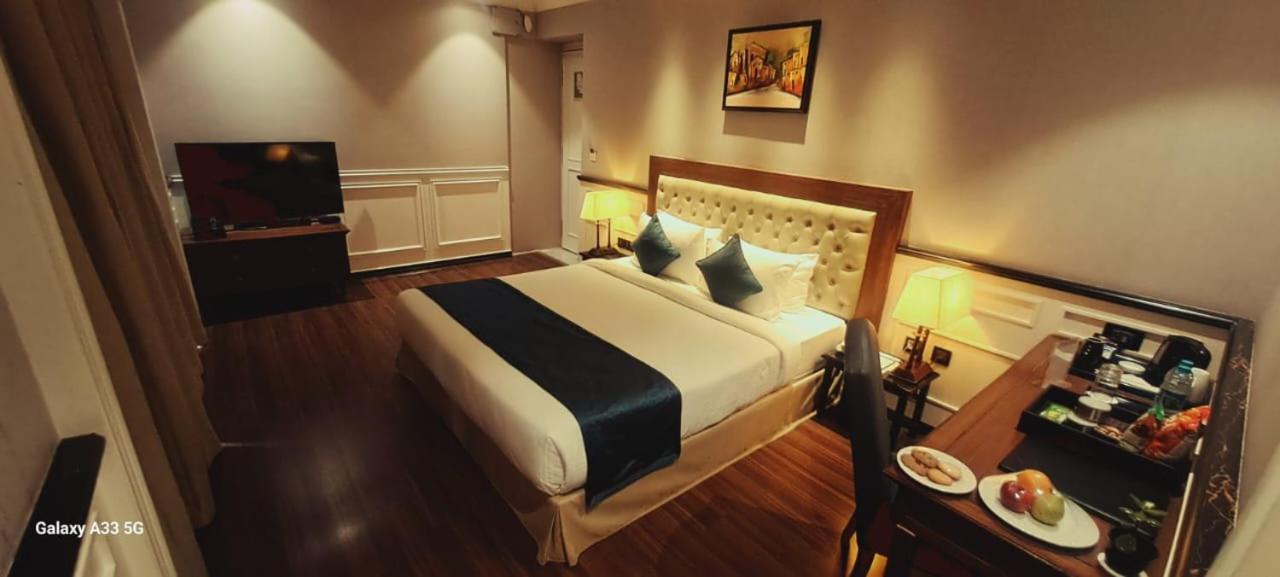 Nambiar Club Bellezea 호텔 Kammasandra 외부 사진